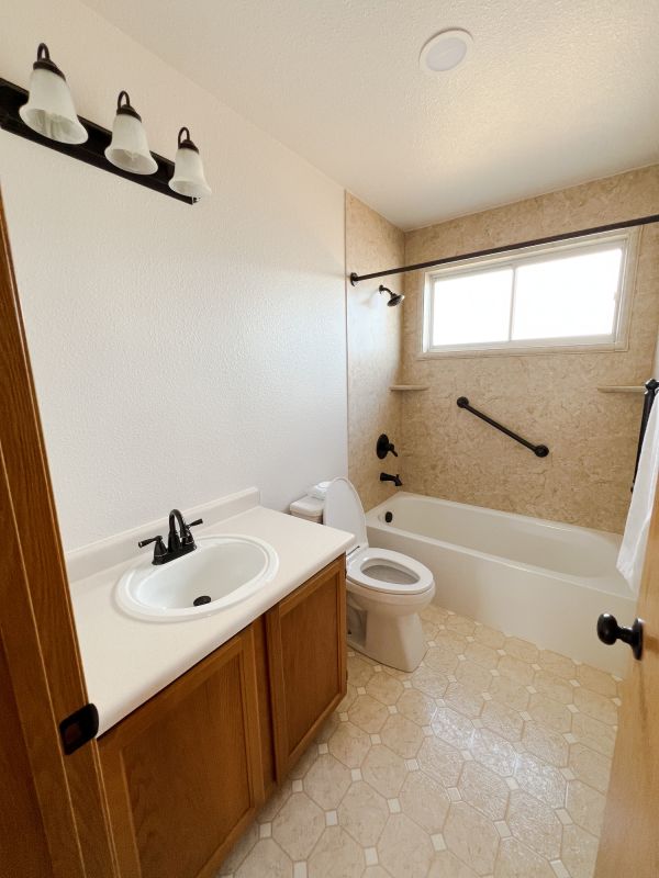 Top Bathroom Remodeling Companies in Wixom, MI